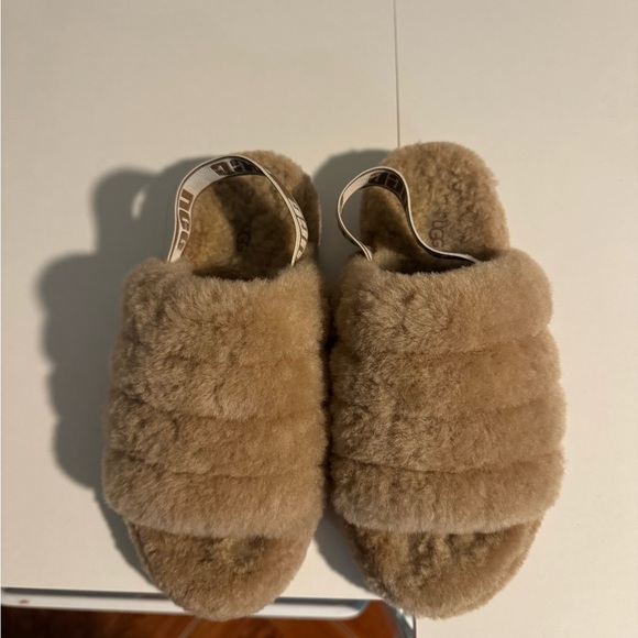 Authentic Chestnut UGG Fluff Yeah Slide Slippers - Picture 1 of 4